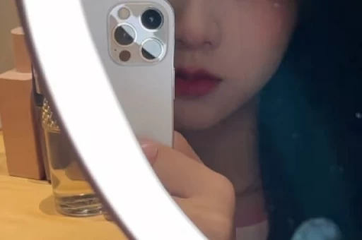 人民网锐平姚晨官宣离婚给公众人物敲响警钟