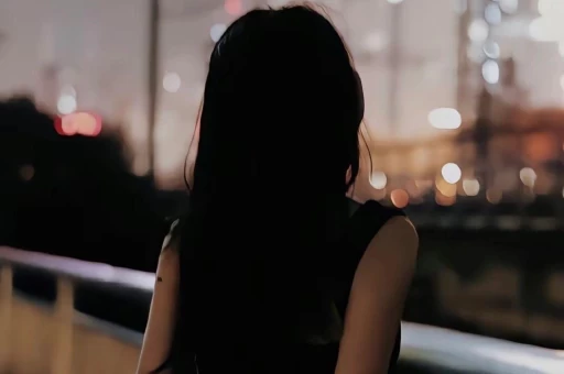 吃瓜!扎克伯格疑似离婚？网友：爱妻人设崩塌…